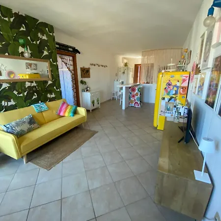 Open Space Vicino Al Mare Кабрас
